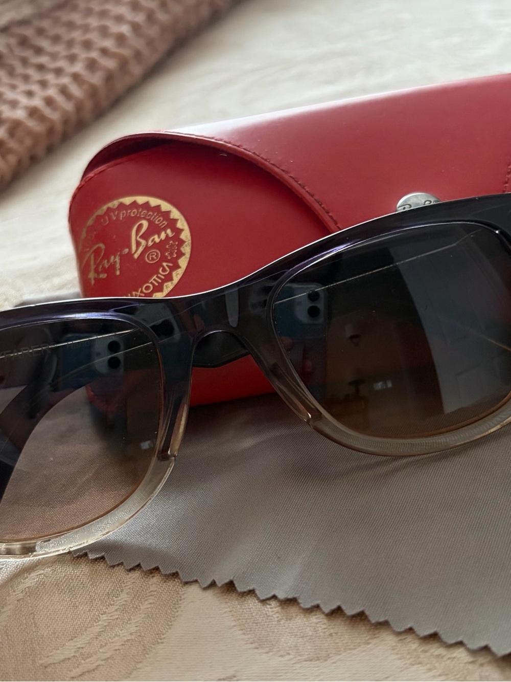 RARE - Ombré Ray-Ban Wayfarers